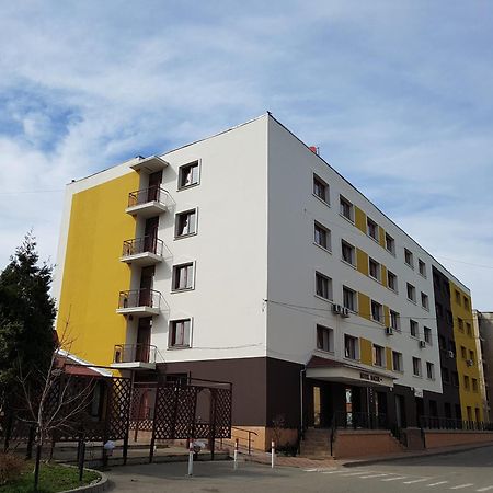 Hotel Dacor Orăştie Εξωτερικό φωτογραφία