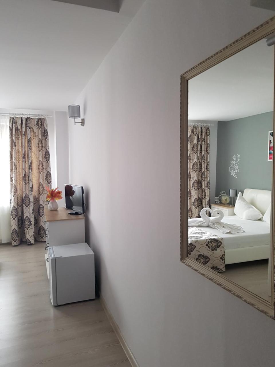 Hotel Dacor Orăştie Εξωτερικό φωτογραφία