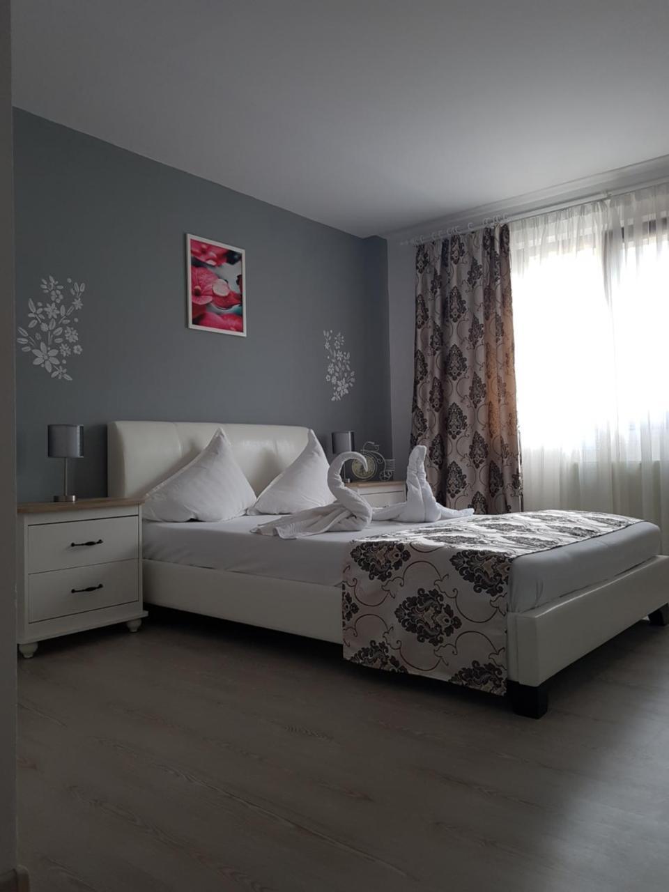 Hotel Dacor Orăştie Εξωτερικό φωτογραφία